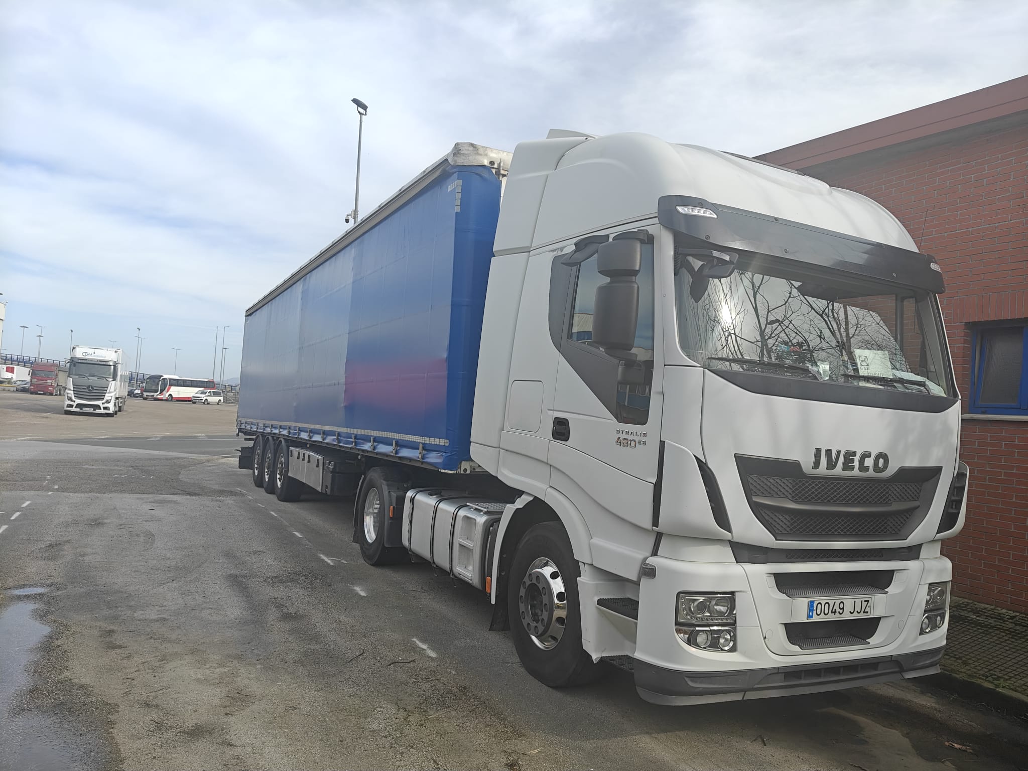 Héctor González Martínez transportista